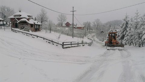 КОНАЧНО У ПЛУСУ: У Србији мраз и хладно, понегде снег и јачи ветар
