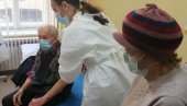 VAKCINU PRIMILO 35 NAJSTARIJIH SUBOTIČANA: Počela imunizacija građana starijih od 75 godina
