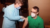 ПО ДРУГУ ДОЗУ НА ЈОШ 100 ПУНКТОВА: Они који су се вакцинисани првог дана масовне имунизације, од 8. фебруара поново заврћу рукав