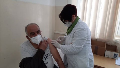 СРБИЈА МЕЂУ НАЈБОЉИМА У СВЕТУ: Близу смо пола милиона вакцинисаних