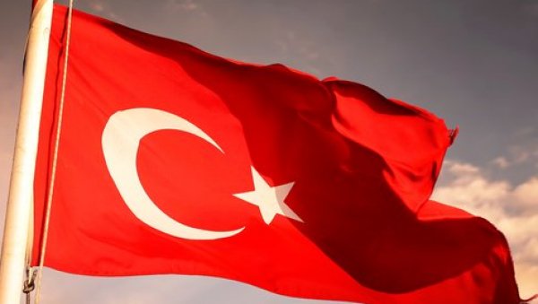 ТУРСКИ ШАМАР ЗА ЛАЖНУ ДРЖАВУ: Оштра реакција Анкаре - одлука Приштине је супротна међународном праву