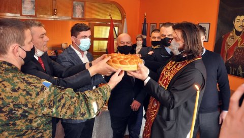 ПРОСЛАВЉЕНА КРСНА СЛАВА: Борачка организација Бијељина обележила Света три јерарха