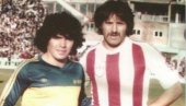 PONOVO NA NEBU IGRA FUDBAL SA MARADONOM: Preminuo legendarni argentinski fudbaler