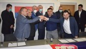 DOBOJU TREBA DOMAĆIN: Potpisan sporazum o podršci Cvijanu Filipoviću za gradonačelnika (FOTO)