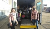 ПЛЕМЕНИТА АКЦИЈА: Паланачки основци прикупљали одећу у хуманитарне сврхе