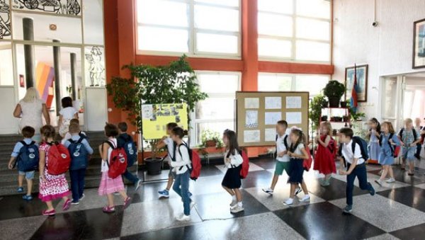ЗАХТЕВИ ДО 1. ФЕБРУАРА: Тече рок за подношење молби за упис првака у школу којој територијално не припадају
