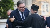 DOMAĆINSKI: Pogledajte kako je Vučić dočekao novog patrijarha (FOTO)