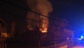 СТРАВИЧАН ПОЖАР У СЕЛУ КОД ГОЛУПЦА: Запалила се кућа од 150 квадрата, ватрогасци нашли два угљенисана тела
