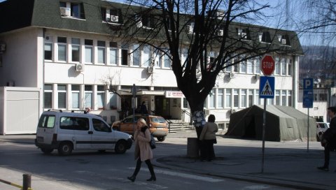 РАСТЕ БРОЈ ПАЦИЈЕНАТА У КОВИД-ОДЕЉЕЊИМА: У Рудничко-таковском крају од јуче хоспитализовано још шест особа