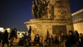 LJUDI NA ULICAMA ISTANBULA:  Prva subota bez policijskog časa od decembra