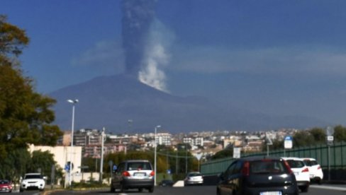 IZLETI NA ETNI ZABRANJENI DO DALJEG: Gradonačenik Lingvaglose potpisao ukaz posle erupcije vulkana