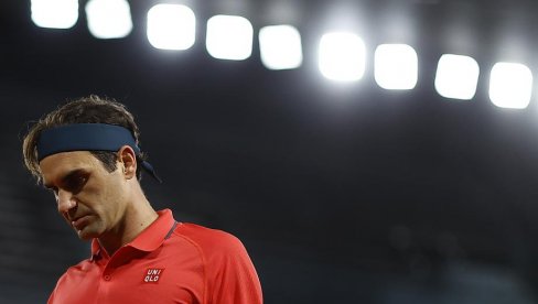 GLEDAM TENIS KAD MI DECA DOZVOLE: Federer uživa u penziji bez belog sporta