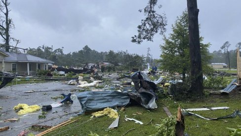 FLORIDI PRETI TOTALNI HAOS: Tropska oluja uhvatila maha, naložene pripreme za evakuaciju