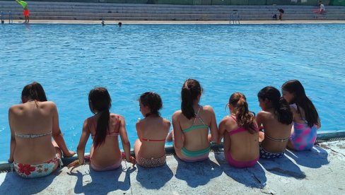 ЛЕТО У ЗНАКУ ПЛИВАЊА: Почела сезона купања на базенима у источној Србији