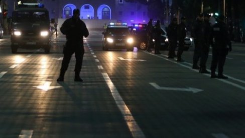 POLICIJA OTKRILA TUNEL U NASELJU SKENDERBERG U SKADRU: Nećete verovati šta je kriminalna grupa sakrivala, svi ostlai u šoku
