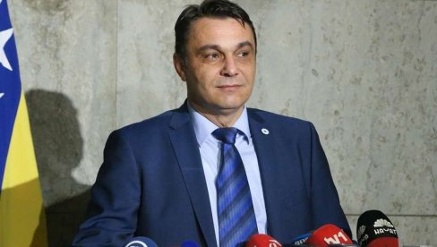 OSUĐEN BIVŠI MINISTAR: Ahmetoviću šest meseci zatvora