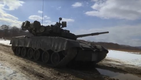 КИНЕСКИ МЕДИЈИ: Руски тенк Т-80БВМ потпуно засенио немачке „леопарде“ (ВИДЕО)