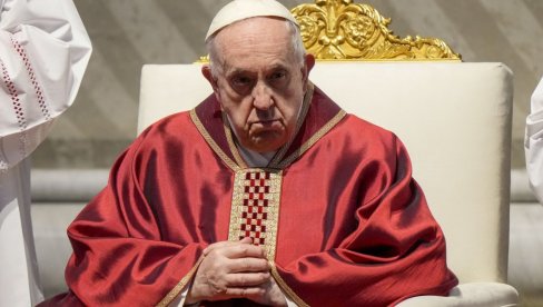 ШТО ПРЕ ПРОНАЂИТЕ МИРНО РЕШЕЊЕ, ЗА ДОБРО СВИХ: Папа Фрања позвао на мирно решење кризе у Нигеру
