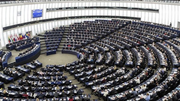 ЗАШТИТА НОВИНАРА ОД НАДУВАНИХ ПРОЦЕСА: Европска директива о посленицима седме силе односи се и на земље на путу придруживања ЕУ