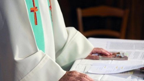 ŠVAJCARSKA STUDIJA: Katolički sveštenici počinili 1.002 slučaja seksualnog zlostavljanja