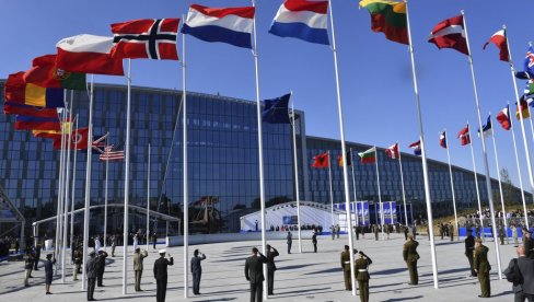 ПОЗИВАЈУ НАТО ДА ПРЕСЕЧЕ РС НА ДВА ДЕЛА: Сарајевo све отвореније гура опасан план, по сваку цену жели стране трупе у Дистрикту Брчко