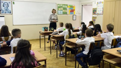 POČETAK ŠKOLE POSVEĆEN OSEĆANJIMA DECE: Ministarka Đukić Dejanović najavila novu školsku godinu