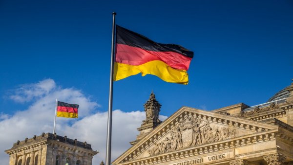ПОДРШКА ПРОТЕРАНА СА УЛИЦА: Забрањене пропалестинске манифестације у Француској и Немачкој