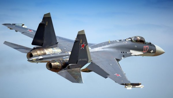 Су-35 ПРЕСРЕТАЧ АМЕРИЧКИХ И НАТО РАТНИХ АВИОНА: Вишенаменски борбени авион 4++ генерације (ВИДЕО)