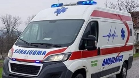 POLICIJA TRAGA ZA NASILNIKOM SA AUTOKOMANDE: Poznato stanje bebe u čija kolica je udario pomahnitali vozač, majka hospitalizovana