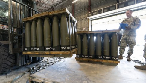 FRANCUSKA RAMPA ZA KIJEV: Blokirana kupovina artiljerijske municije za potrebe Ukrajine od strane EU