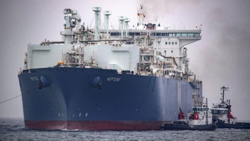VAŠINGTON KIPTI OD BESA: Iranska ratna mornarica otela američki tanker, sada plovi ka Iranu