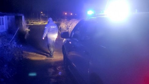 POŽAR U RAKOVICI: Povređena jedna osoba, na terenu policija i vatrogasci