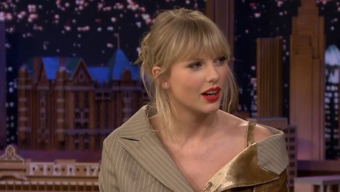 ТЕЈЛОР СВИФТ НАЈАВИЛА ДОКУМЕНТАРАЦ: Филм о њеној музичкој турнеји Taylor Swift: The Eras Tour