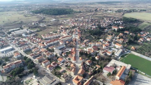 ZAUSTAVLJENO OTIMANJE SRPSKE IMOVINE U BENKOVCU: Šta se dešava sa davanjem u zakup i prodajom njiva i vinograda na koje je upisana Hrvatska
