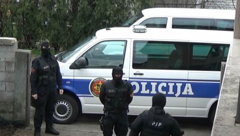 ПРИПРЕМАЛИ ВИШЕ УБИСТАВА: Ухапшено више особа у Подгорици и Будви, у току претрес кућа и станова