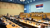 ZAKON O IMOVINI IDE NA POPRAVNI: Sa dnevnog reda sednice NS Srpske povučen Predlog zakona o nepokretnostima