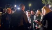 „HAPSI, DRITANE“: Abazović dočekan ovacijama ispred izbornog štaba novog predsednika Crne Gore Jakova Milatovića (VIDEO)
