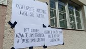 НЕДОСТОЈНА ПОВИШИЦА ОД 20 ЕВРА: Незадовољни уметници јуче пред Владом Црне Горе