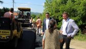 NOVO RUHO JOSIFA PANČIĆA: Nastavljeno asfaltiranje ulica u Vlasotincu