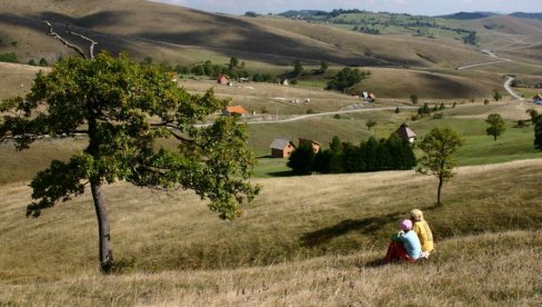 POBEGNITE OD GRADSKE VREVE I SAOBRAĆAJNIH GUŽVI: Ovo su najbolje lokacije za odmor na selu u Srbiji