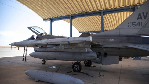 KIJEV NEZADOVOLJAN LOVCIMA F-16: Šta će nam avioni koji su lošiji od sovjetskih? Evo šta traže od Zapada (VIDEO)