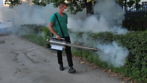 NA INSEKTE AKO VREME DOZVOLI: U Beogradu nastavljaju akciju suzbijanja komaraca na više lokacija