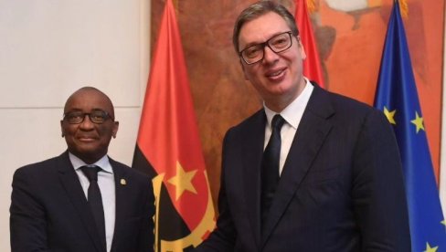 ВЕЗУЈЕ НАС ДУГА ТРАДИЦИЈА ИСКРЕНОГ ПРИЈАТЕЉСТВА: Вучић примио у опроштајну посету амбасадора Анголе (ФОТО)