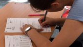 MANJE MESTA U GIMNAZIJAMA  DIŽE CRTU ZA DVA BODA: Zakonskim odredbama od nove školske godine smanjen broj učenika u odeljenju na 28