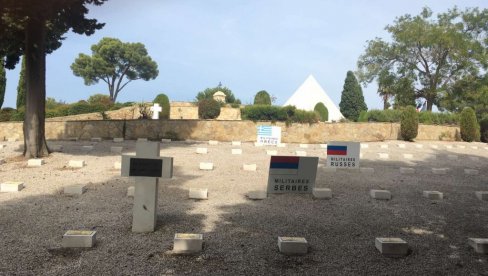 ЗАБОРАВ ПРЕКРИО 22 СРПСКА ЈУНАКА: На војном гробљу у Сен Мандријеу почивају наши хероји из Првог светског рата