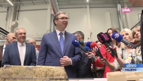 VUČIĆ U VALJEVU: Predsednik prisustvovao svečanom otvaranju fabrike Hansgroe - Nemačke investicije značajne za BDP naše zemlje