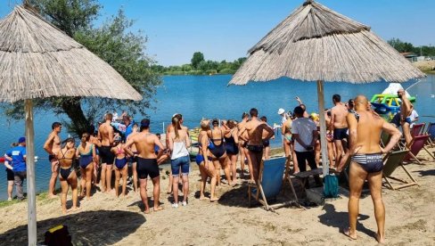СПОРТ И ЗАБАВА НА ПЕСКУ: Посетиоце купалишта Пескара у Зрењанину токком јула очекују бројнуи забавни програми (ФОТО)