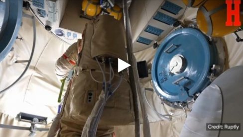 OVAKO IZGLEDA PRIPREMA ZA VANREDNE SITUACIJE U SVEMIRU: Ruski astronaut Konstantin Borisov na obuci