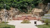 КРАЉЕВА ЧЕСМА СВЕЧАНО СЕ ОТВАРА У ПОНЕДЕЉАК: У спомен парку у Лисичјем потоку биће одржан и помен краљу Александру