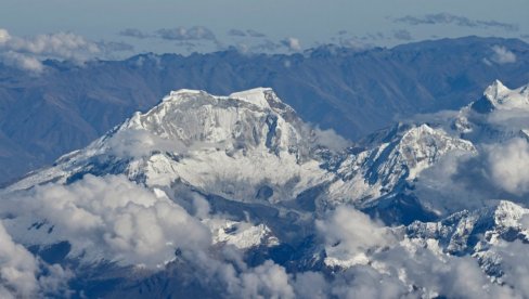 ТЕЛО ЛЕЖАЛО ЗАЛЕЂЕНО ЧАК 37 ГОДИНА: На врху планине пронађен леш несталог планинара